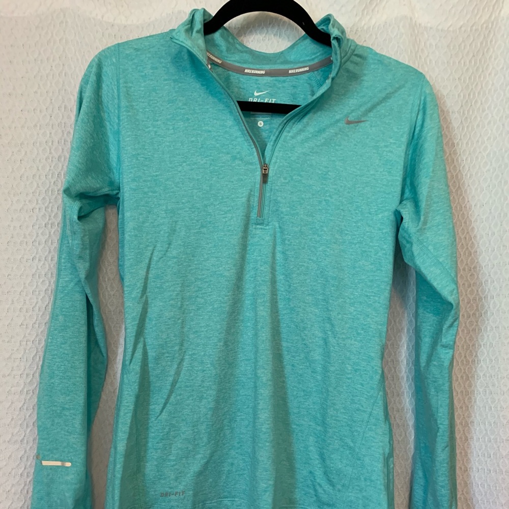 Nike dry fit pullover